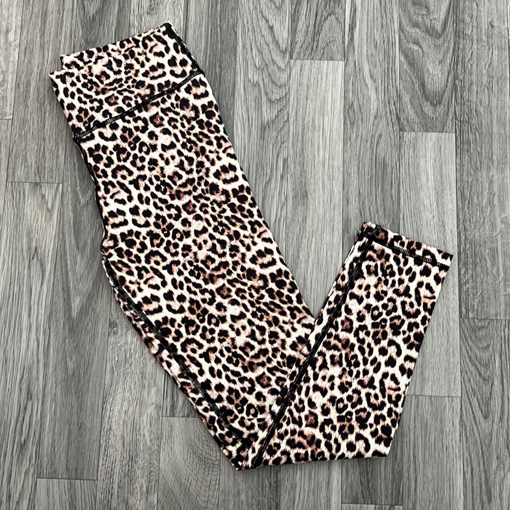 Zyia active Leopard Brilliant Scrunchy What Hi-Rise 7/8 24” size 6-8